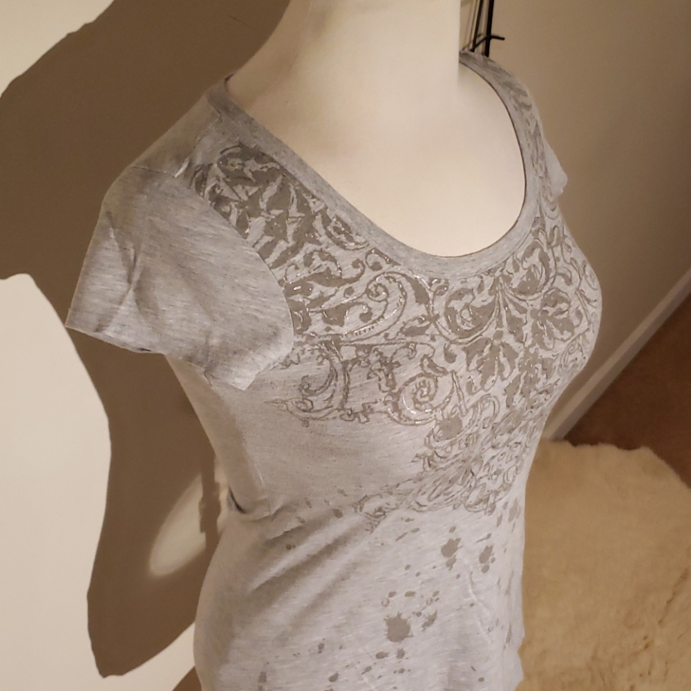 Top - Picture 4 of 16